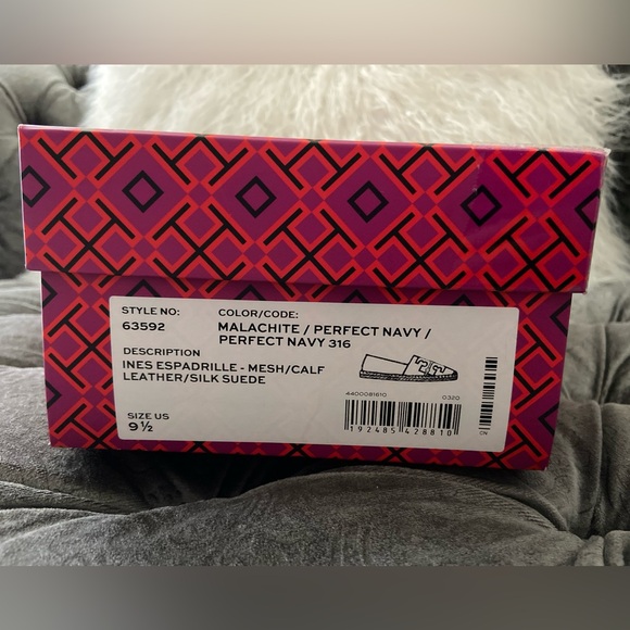 Authentic Tory Burch Ines Espadrille Mesh
Leather Silk Suede Malachite/Navy - Picture 4 of 13